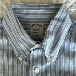 Brooks Brother Regent Fit Small Oxford Button Down Dress Shirt Supima Non-Iron